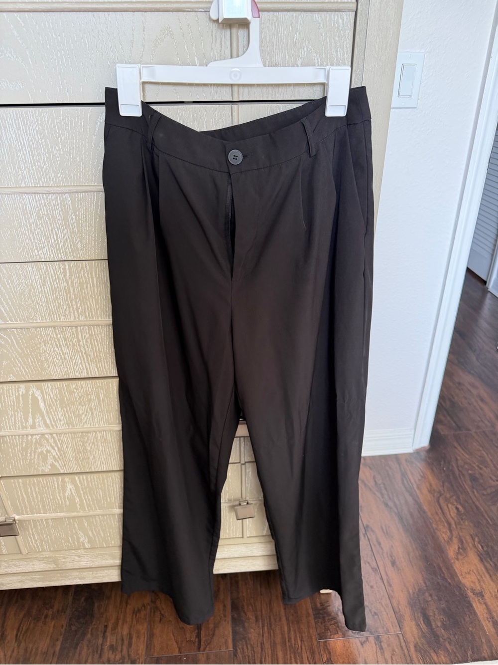 SHEIN Black Wide-Leg Pleated Pants